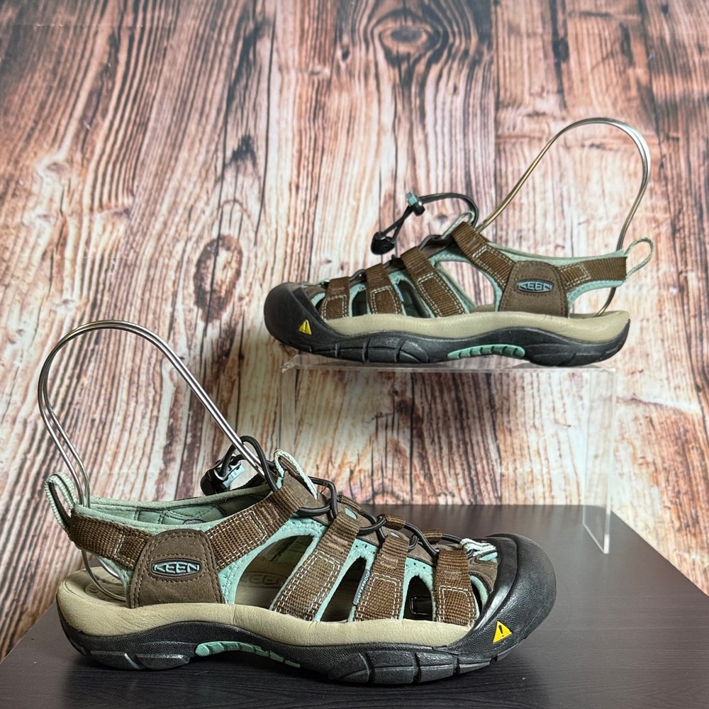 Keen Newport H2 Sandals Womens Sz 7.5